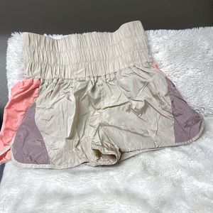 To movement women’s shorts